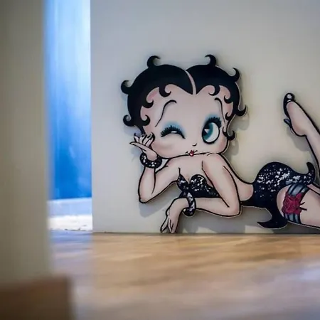 Super Heroes Apartament *